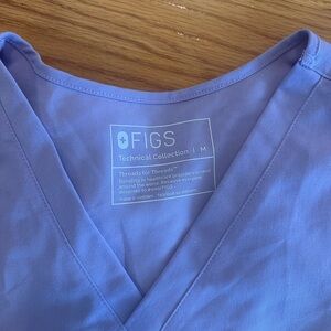 FIGS Catarina one pocket top size M